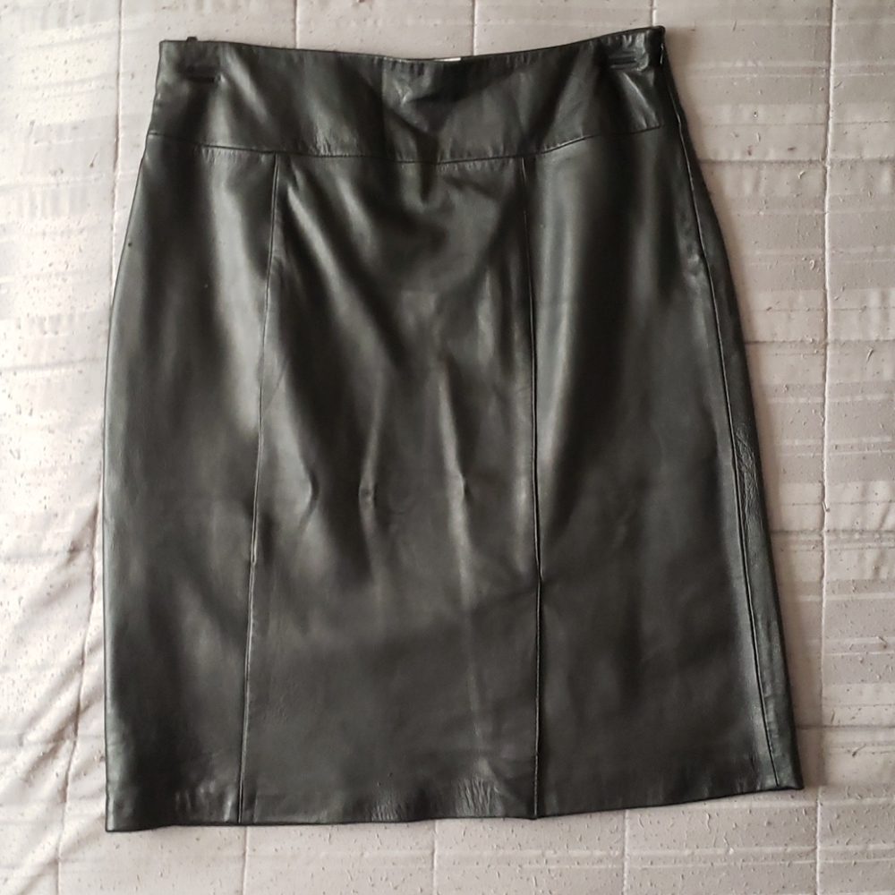 Artificial leather slit skirt. Size 12.